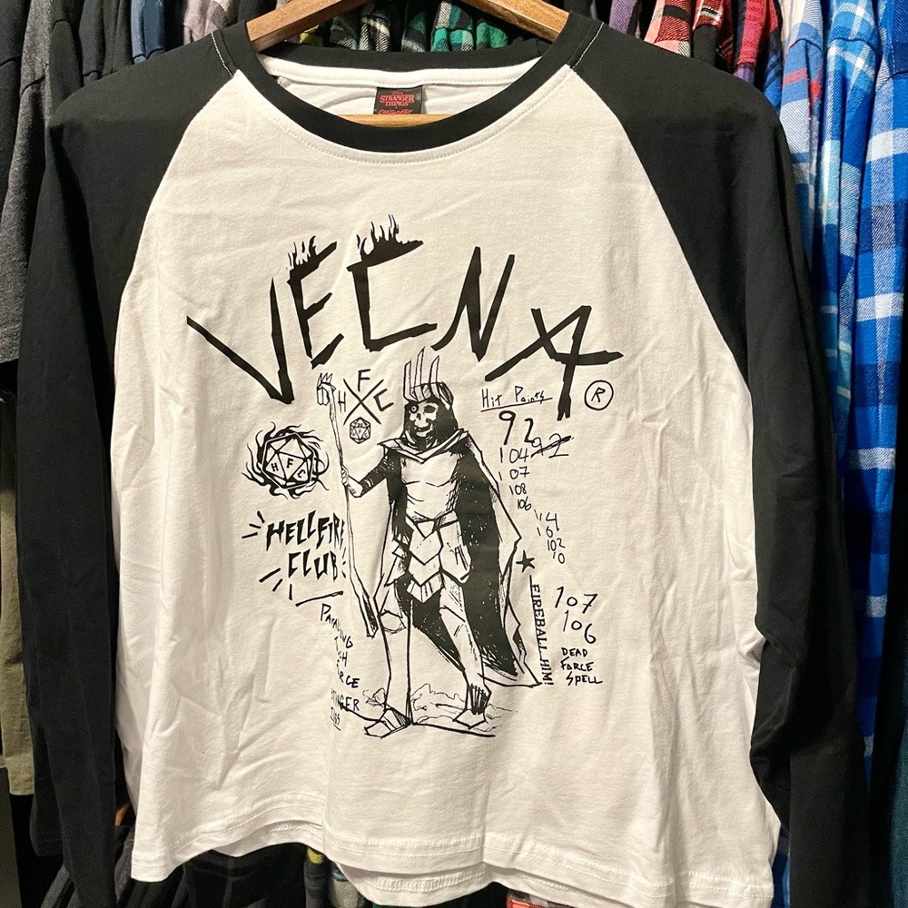 Cakeworthy Stranger Things Vecna Crop Raglan shirt